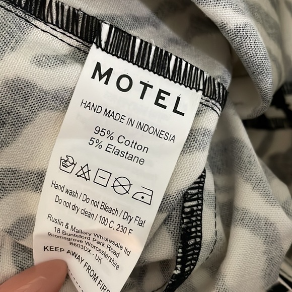 Motel Pelmet Skirt 90's Zebra Black & White - Princess Polly - Picture 5 of 5